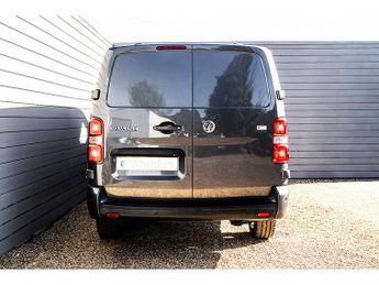Vauxhall Vivaro L2h1 3100 Elite Dcb