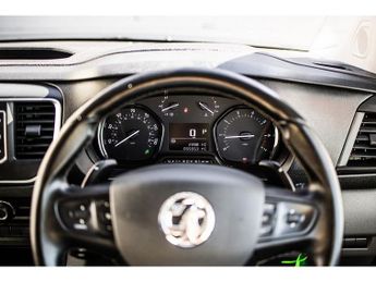 Vauxhall Vivaro L2h1 3100 Elite Dcb
