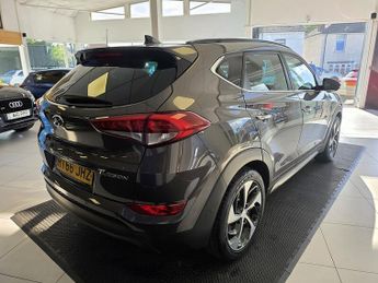 Hyundai TUCSON 1.7 CRDi Blue Drive Premium SE SUV 5dr Diesel DCT Euro 6 (s/s) (