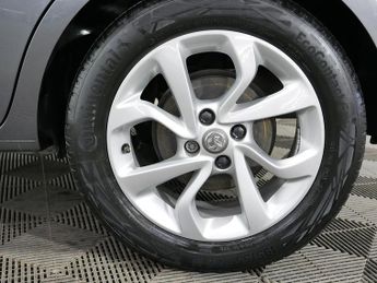 Vauxhall Corsa i ecoTEC SRi Nav