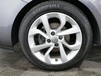 Vauxhall Corsa i ecoTEC SRi Nav