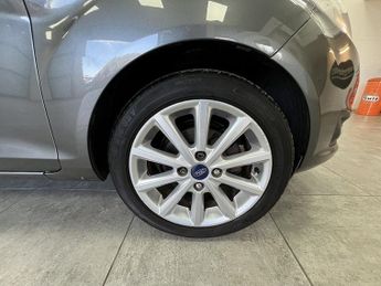 Ford Fiesta T EcoBoost Titanium