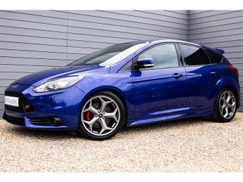 Ford Focus T EcoBoost ST-3