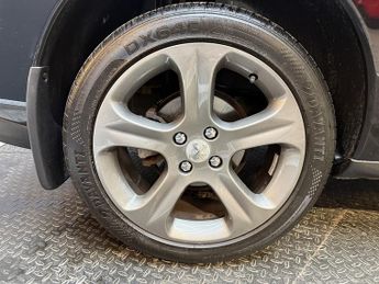 Peugeot 3008 1.6 e-HDi Allure SUV 5dr Diesel EGC Euro 5 (s/s) (115 ps)