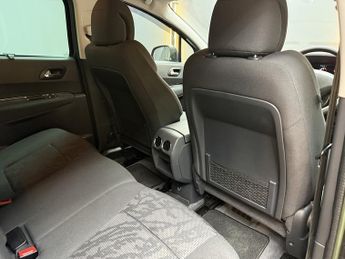 Peugeot 3008 1.6 e-HDi Allure SUV 5dr Diesel EGC Euro 5 (s/s) (115 ps)