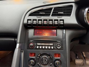 Peugeot 3008 1.6 e-HDi Allure SUV 5dr Diesel EGC Euro 5 (s/s) (115 ps)