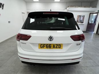 Volkswagen Tiguan TDI BlueMotion Tech R-Line
