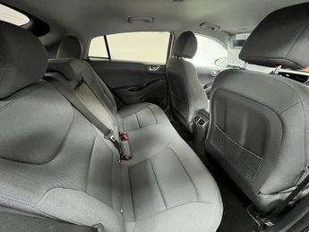 Hyundai IONIQ h-GDi Premium