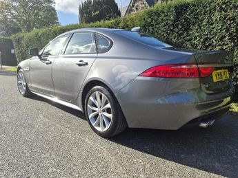 Jaguar XF d R-Sport