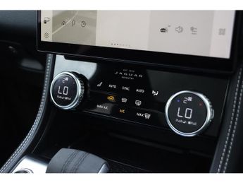 Jaguar F-PACE P400e R-Dynamic Black