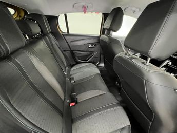 Peugeot 208 PureTech Allure
