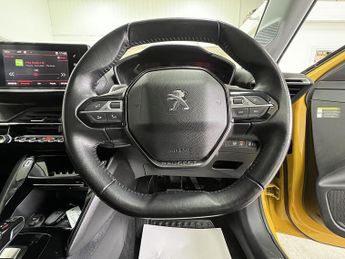 Peugeot 208 PureTech Allure