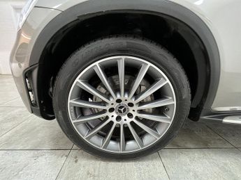 Mercedes-Benz GLC GLC220d AMG Line