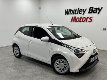 Toyota AYGO VVT-i x-play