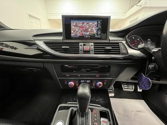 Audi A6 Saloon TDI ultra Black Edition