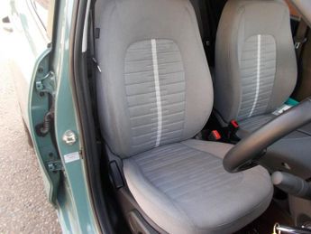 Hyundai i10 1.2 Premium Hatchback 5dr Petrol Auto Euro 6 (s/s) (84 ps)