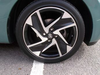 Hyundai i10 1.2 Premium Hatchback 5dr Petrol Auto Euro 6 (s/s) (84 ps)