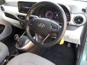 Hyundai i10 1.2 Premium Hatchback 5dr Petrol Auto Euro 6 (s/s) (84 ps)