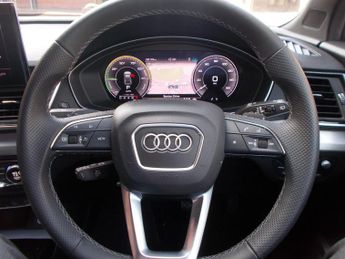 Audi Q5 2.0 TFSIe 50 S line SUV 5dr Petrol Plug-in Hybrid S Tronic quatt