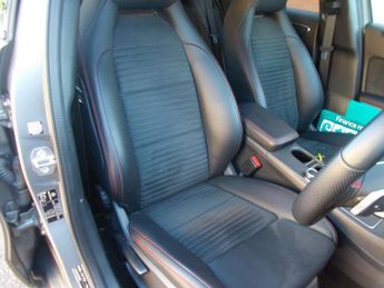 Mercedes-Benz GLA 1.6 GLA180 AMG Line Edition SUV 5dr Petrol 7G-DCT Euro 6 (s/s) (