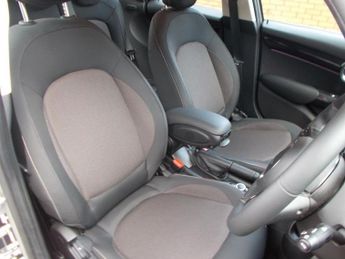 MINI Hatch 5-Door Hatch Cooper Classic Automatic