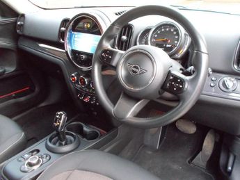 MINI Countryman 1.5 Cooper Classic Premium Automatic