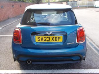 MINI Hatch 3-Door Hatch Cooper Exclusive (Premium Plus) 3/Dr Automatic