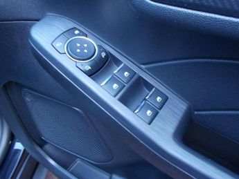 Ford Kuga ST-Line X 5 door 2.5L Duratec FHEV 180PS FWD CVT Automatic