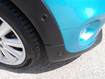 MINI Hatch 5-Door Hatch Cooper (Chili + More)