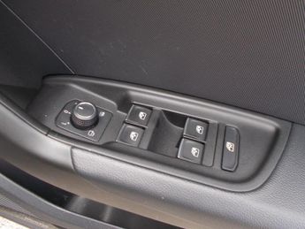 Audi A1 1.0 TFSI 25 S line Sportback 5dr Petrol S Tronic Euro 6 (s/s) (9