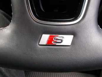 Audi A1 1.0 TFSI 25 S line Sportback 5dr Petrol S Tronic Euro 6 (s/s) (9