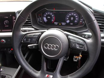 Audi A1 1.0 TFSI 25 S line Sportback 5dr Petrol S Tronic Euro 6 (s/s) (9