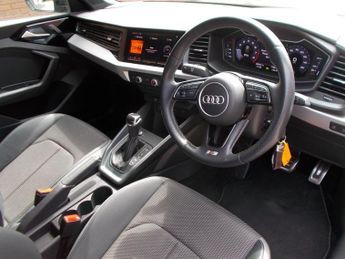 Audi A1 1.0 TFSI 25 S line Sportback 5dr Petrol S Tronic Euro 6 (s/s) (9