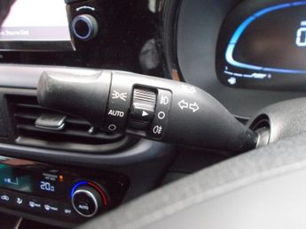 Hyundai i10 PREMIUM 1.2 84PS AMT +NAV MY24