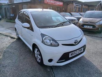 Toyota AYGO VVT-I MOVE WITH STYLE