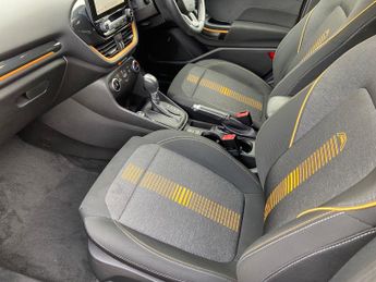 Ford Fiesta ACTIVE B AND O PLAY