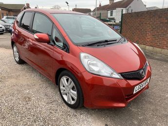 Honda Jazz I-VTEC ES PLUS