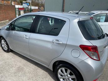 Toyota Yaris VVT-I TR