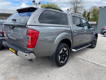 Nissan Navara DCI Tekna SHR DCB