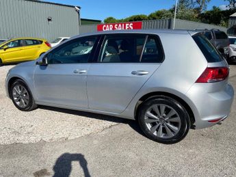 Volkswagen Golf SE TDI BlueMotion Technology DSG