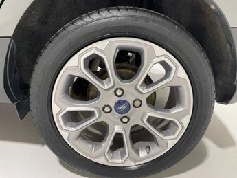 Ford EcoSport 1.0 Turbo EcoBoost (125PS) Automatic Titanium 5dr**HIGH SPEC**