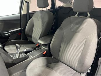 Ford Focus 1.0 Turbo EcoBoost (125PS) 6 spd Titanium 5dr.