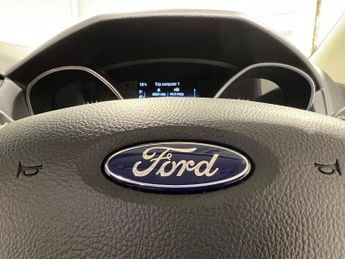 Ford Focus 1.0 Turbo EcoBoost (125PS) 6 spd Titanium 5dr.