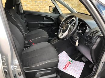 Kia Venga 1.6 2 5dr Auto