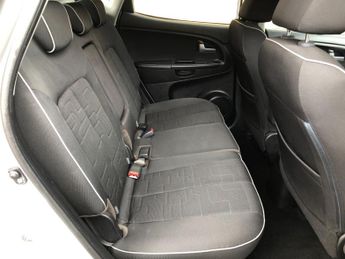 Kia Venga 1.6 2 5dr Auto
