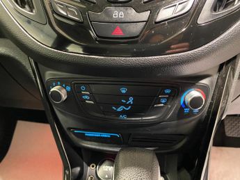 Ford B-Max 1.6i (105PS) Automatic Zetec 5dr.