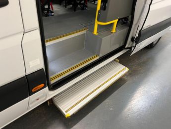 Mercedes-Benz Sprinter 514 AUTO 11 SEAT WHEELCHAIR MINIBUS EU6