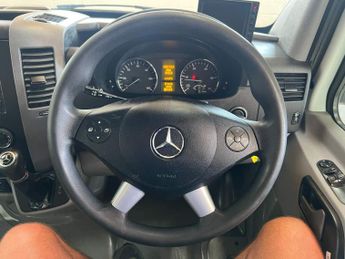 Mercedes-Benz Sprinter 514 AUTO 11 SEAT WHEELCHAIR MINIBUS EU6