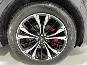 Ford Kuga 2.5 FHEV (190PS) Automatic ST-Line X Edition 5dr.