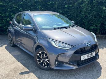 Toyota Yaris 1.5 VVT-h Design E-CVT Euro 6 (s/s) 5dr